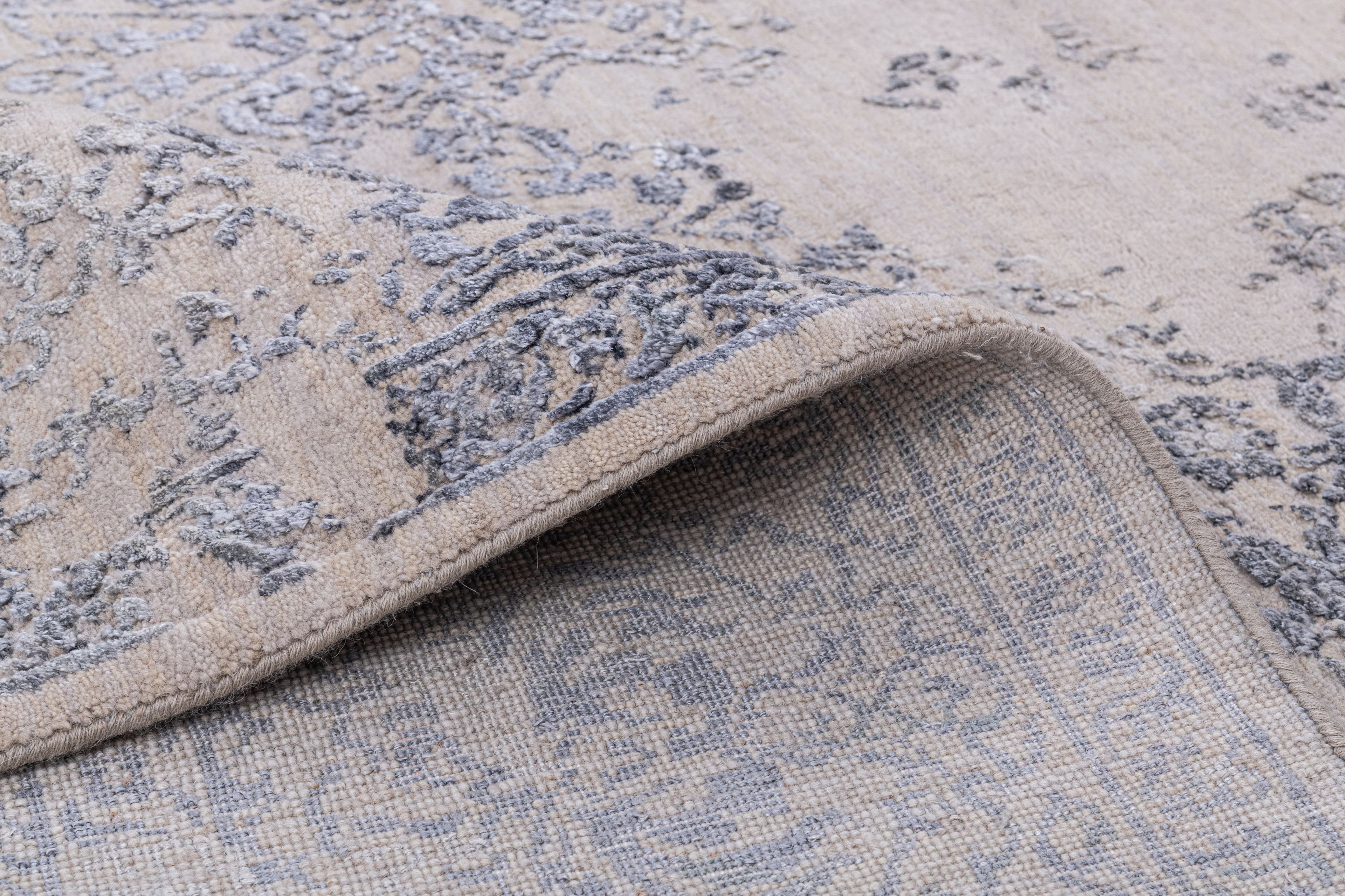 Hand Knotted Transitional Wool & Silk Carpet 6