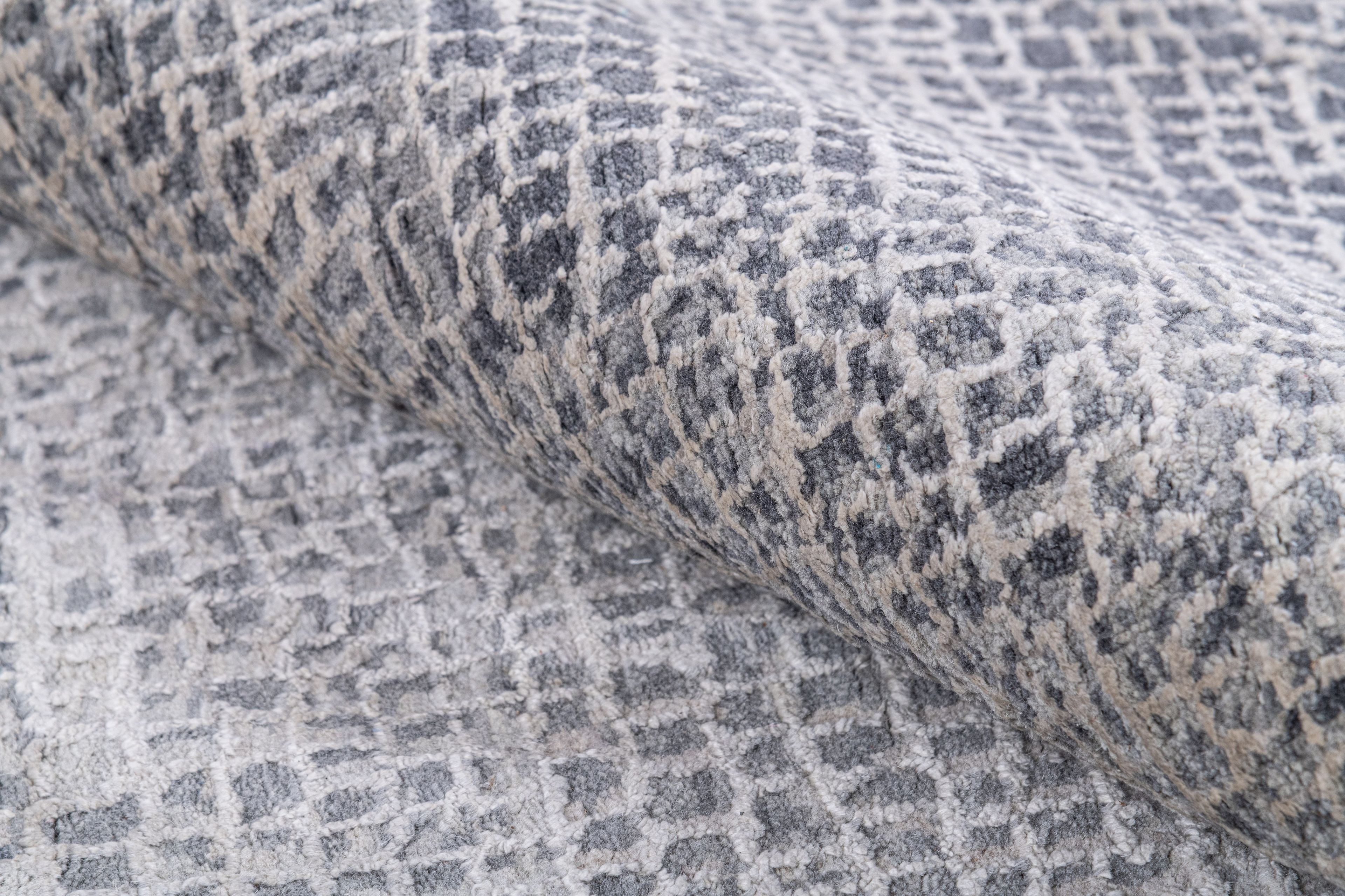 Hand Knotted Modern Contemporary Carpet 7
