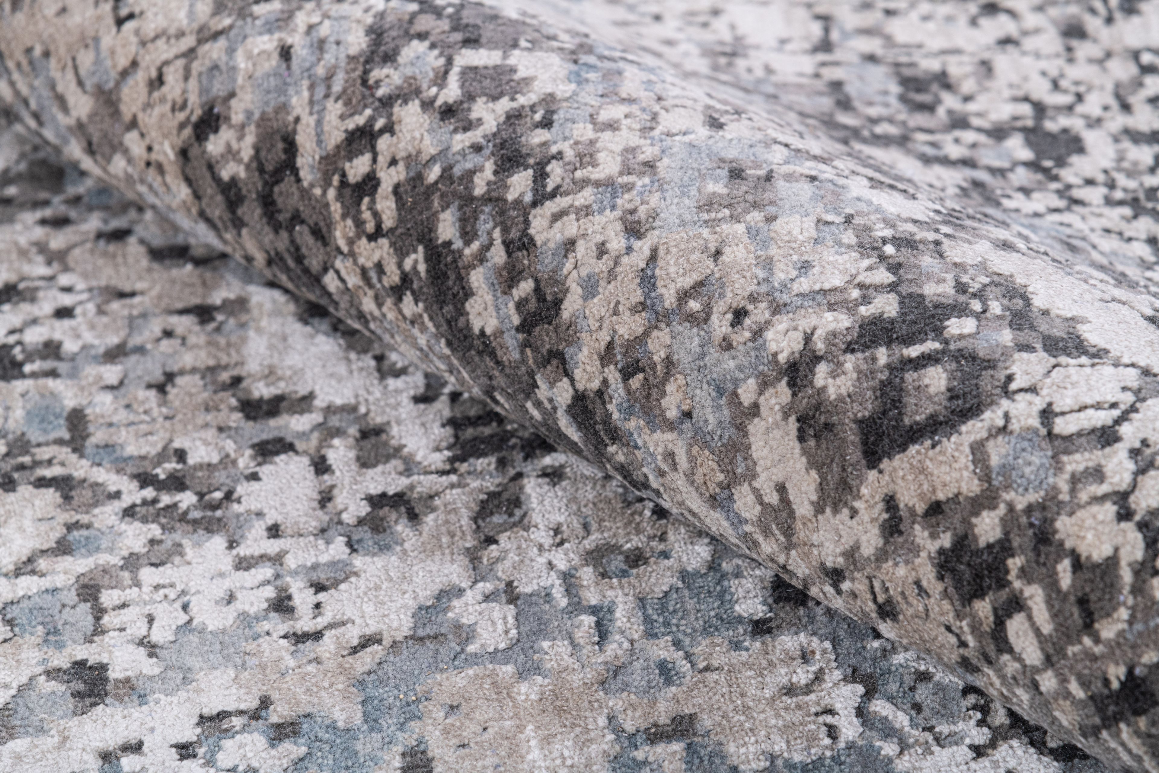 Hand Knotted Persian Carpet 7