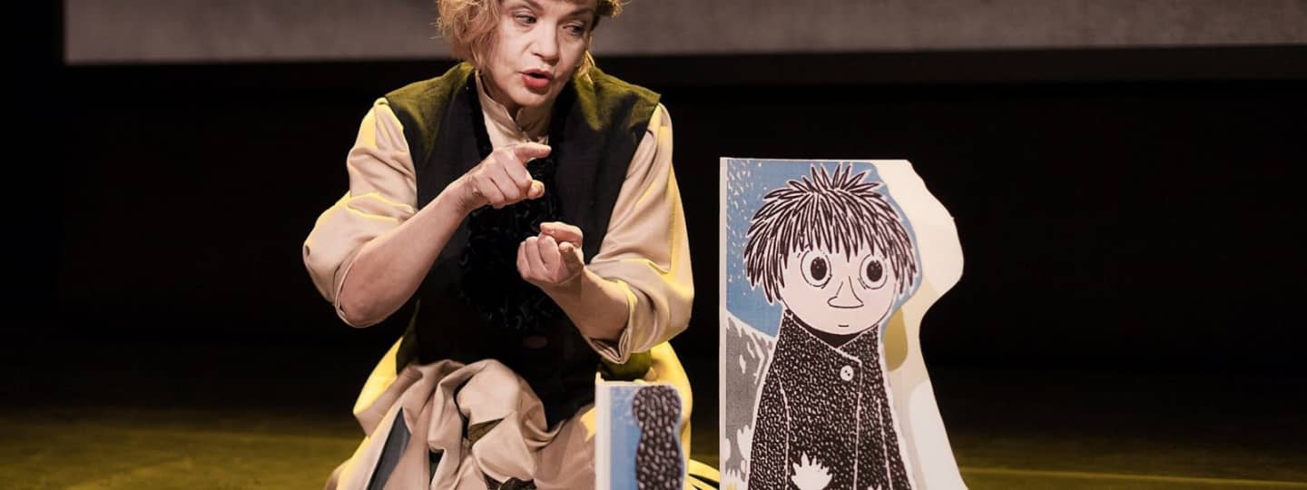 Teatterivierailu: Kuka lohduttaisi Nyytiä?