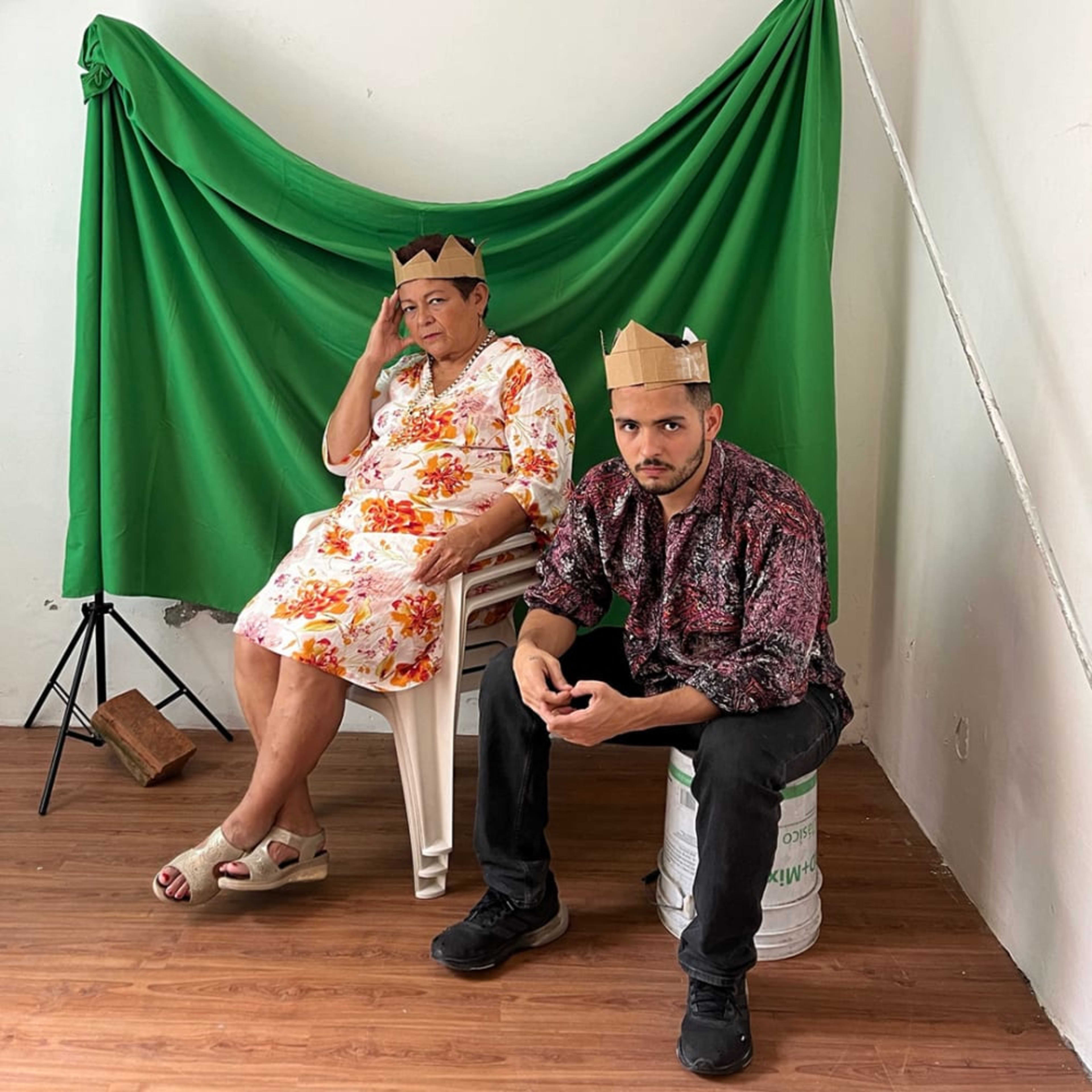 Mi Madre y el Dinero