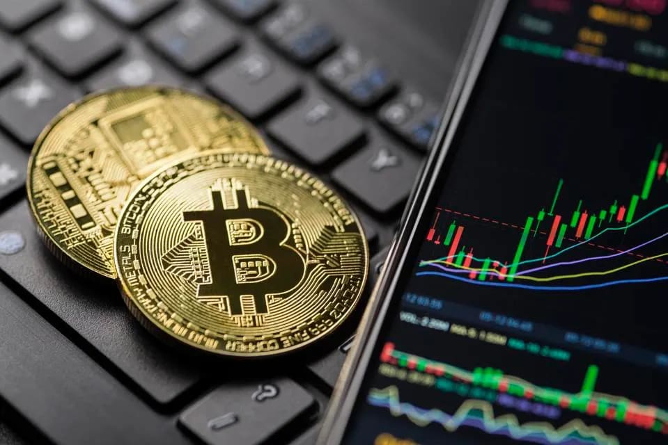 CRYPTO TRADING Illustration