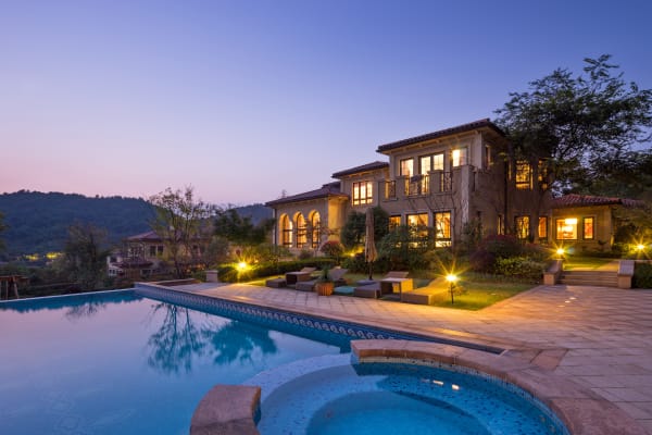 What Is a Jumbo Loan and When Do You Need One?