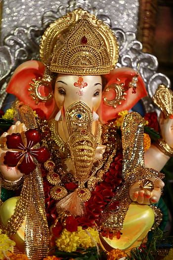 Live a happy and prosperous life by getting Lord Ganesh Puja online