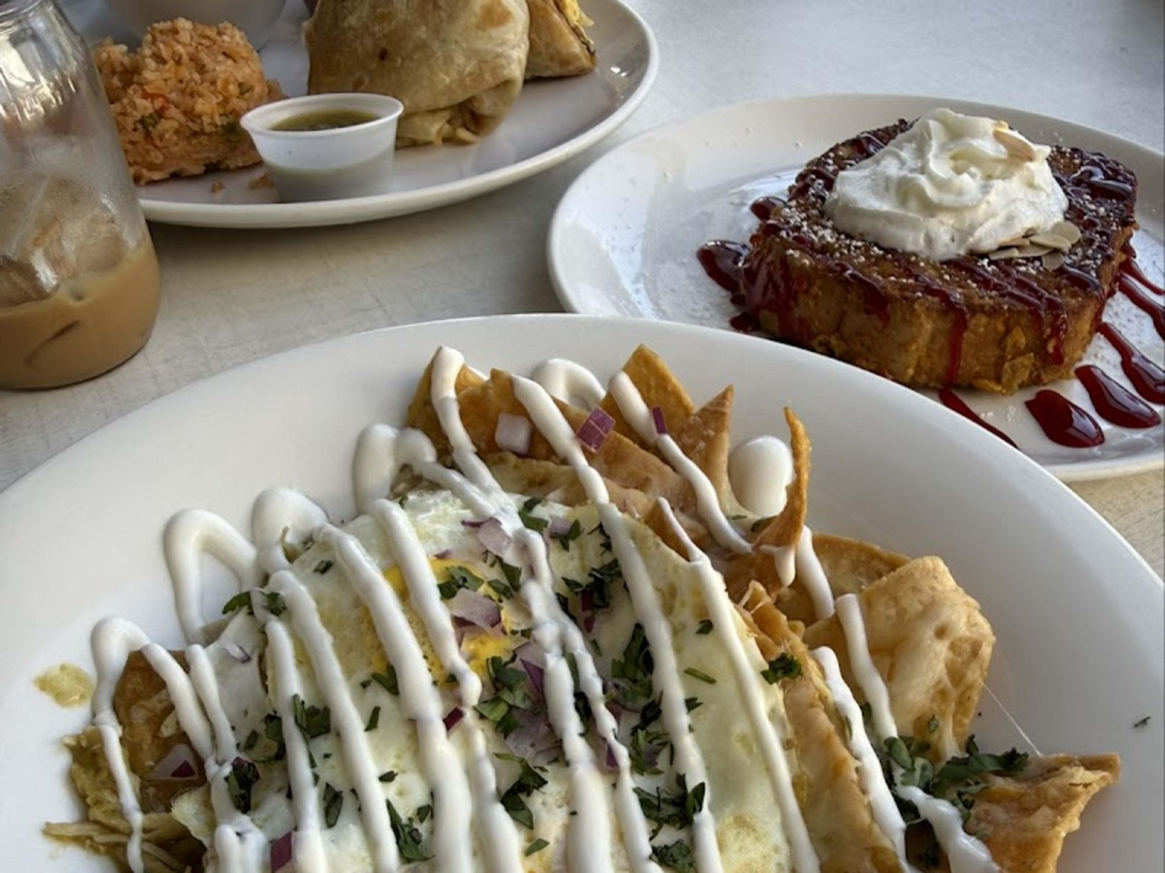 Broken Yolk Cafe Del Mar - Photo 3