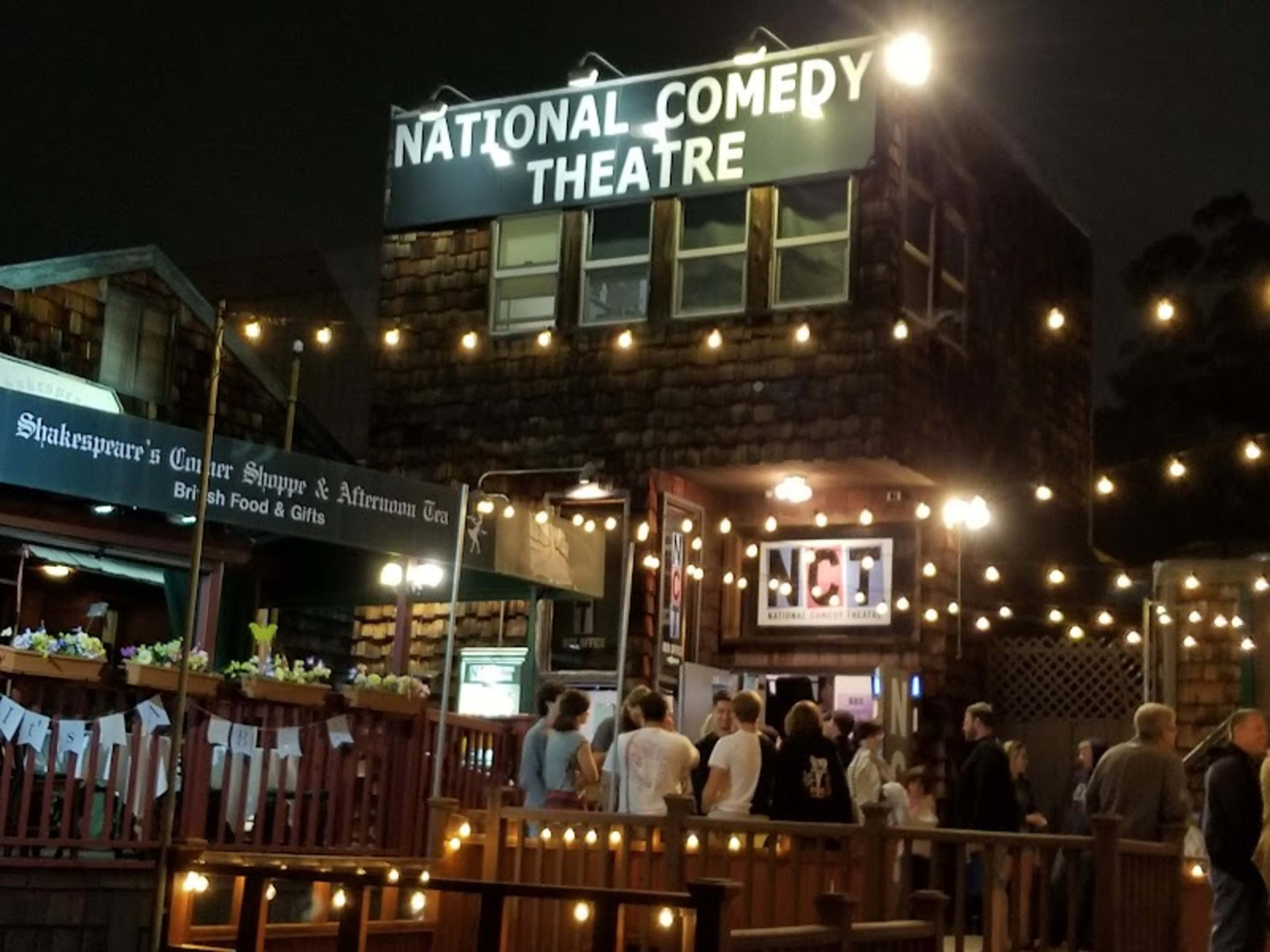 National Comedy Theatre - Photo 5