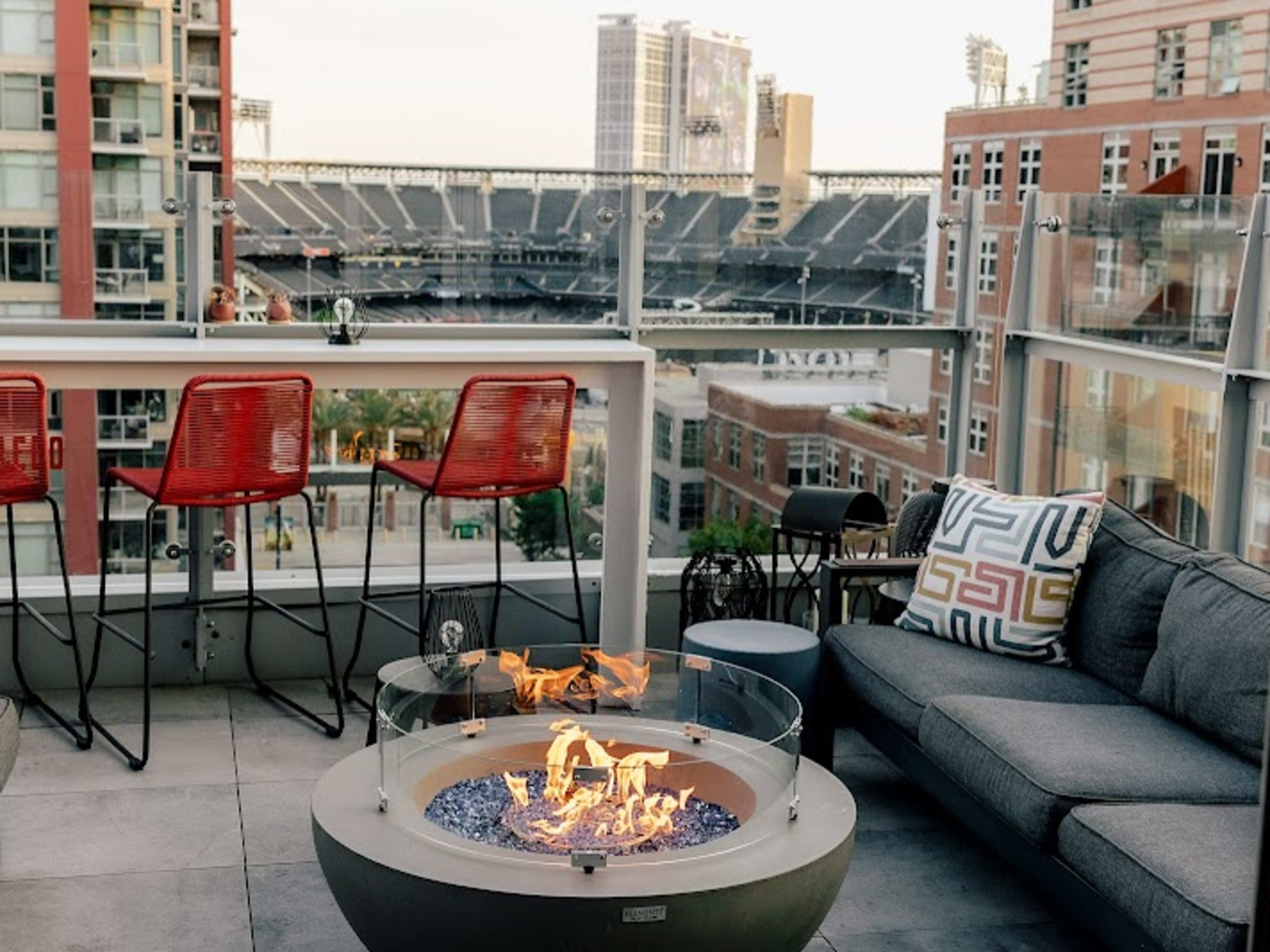 Borrego Rooftop - Photo 1