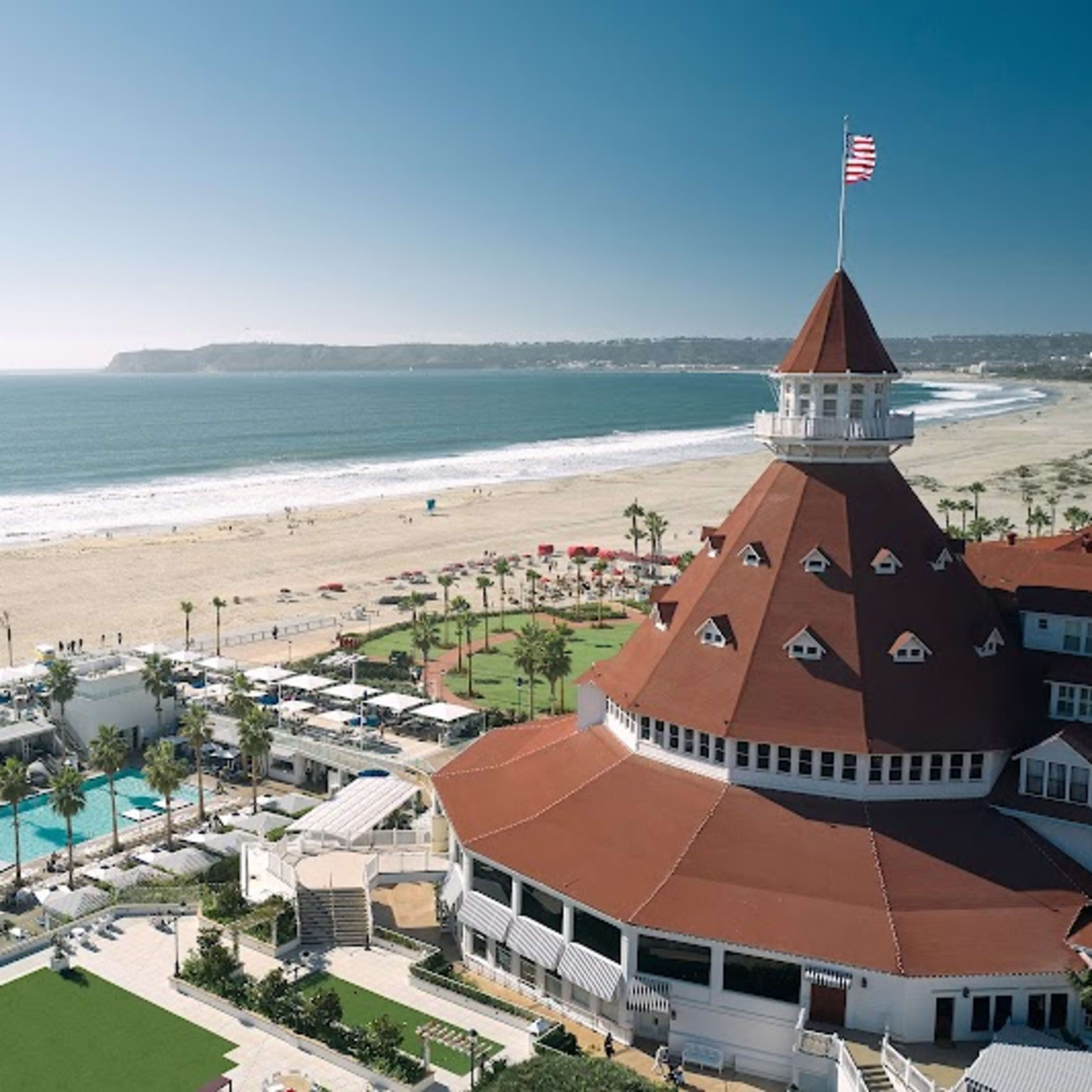 Del Coronado Hotel - Photo 1