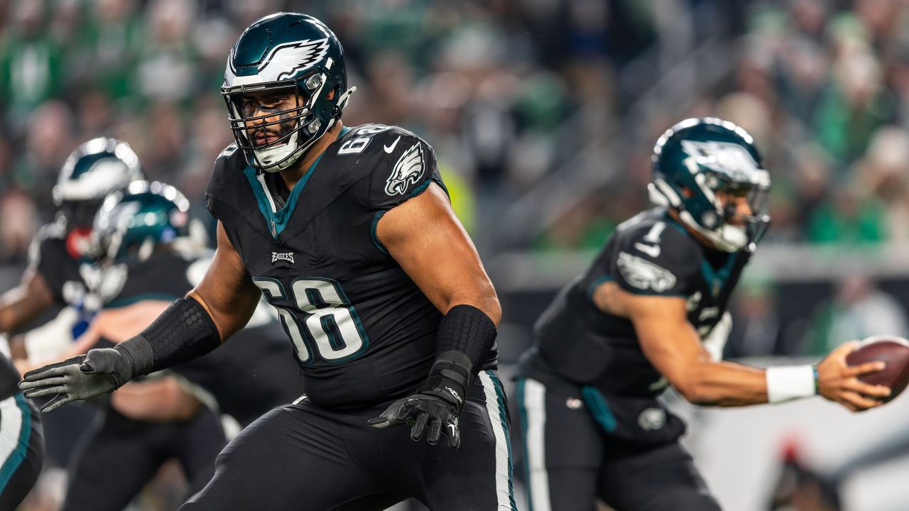 Jordan Mailata on Jalen Hurts: 'I See a Fire Lit Under Him'