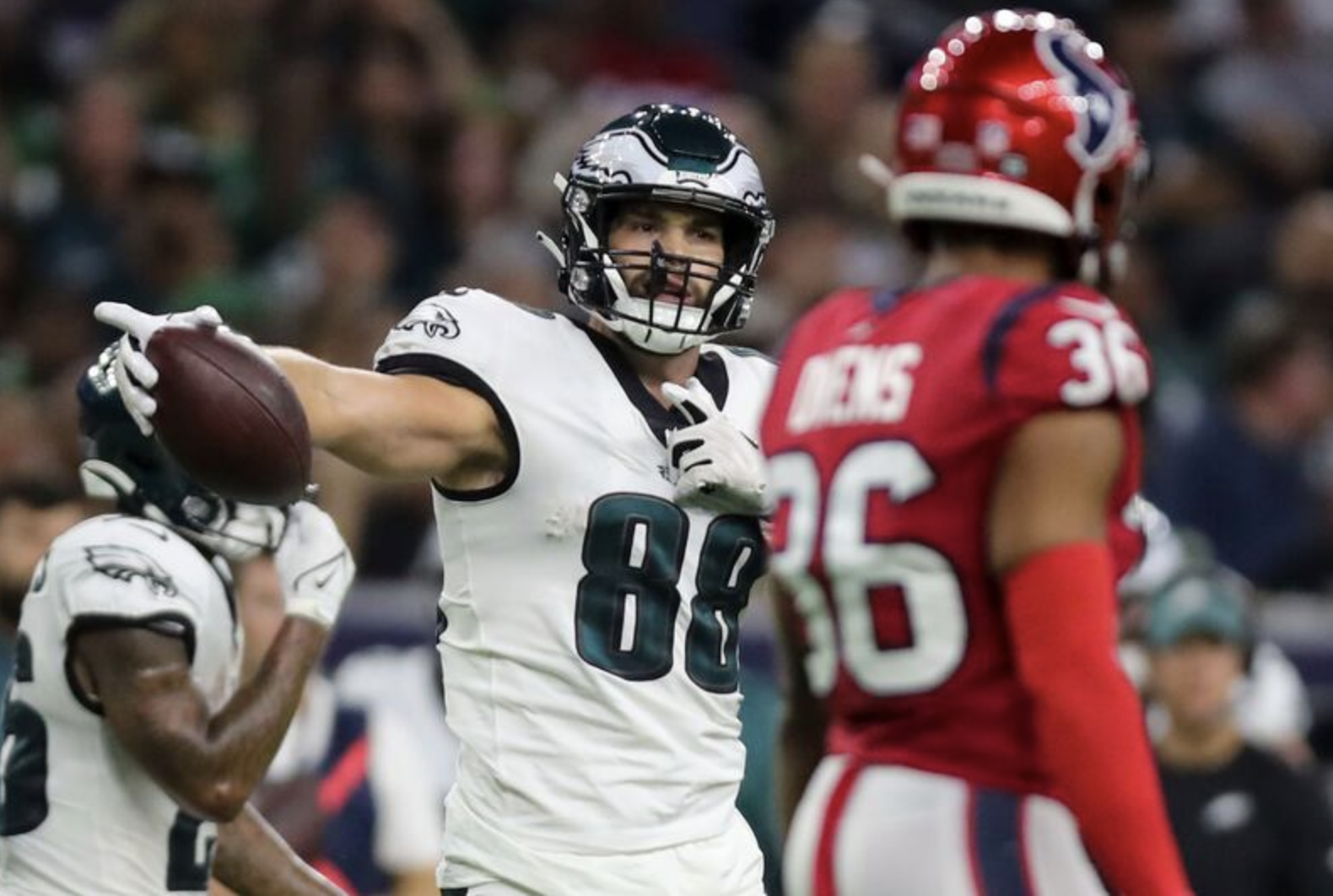 Eagles Host Texans on Christmas Eve in NFLs Only Holiday Eve Game