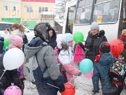 В Полевском округе покроют расходы на автобус сельским школьникам, обучающимся в городских школах