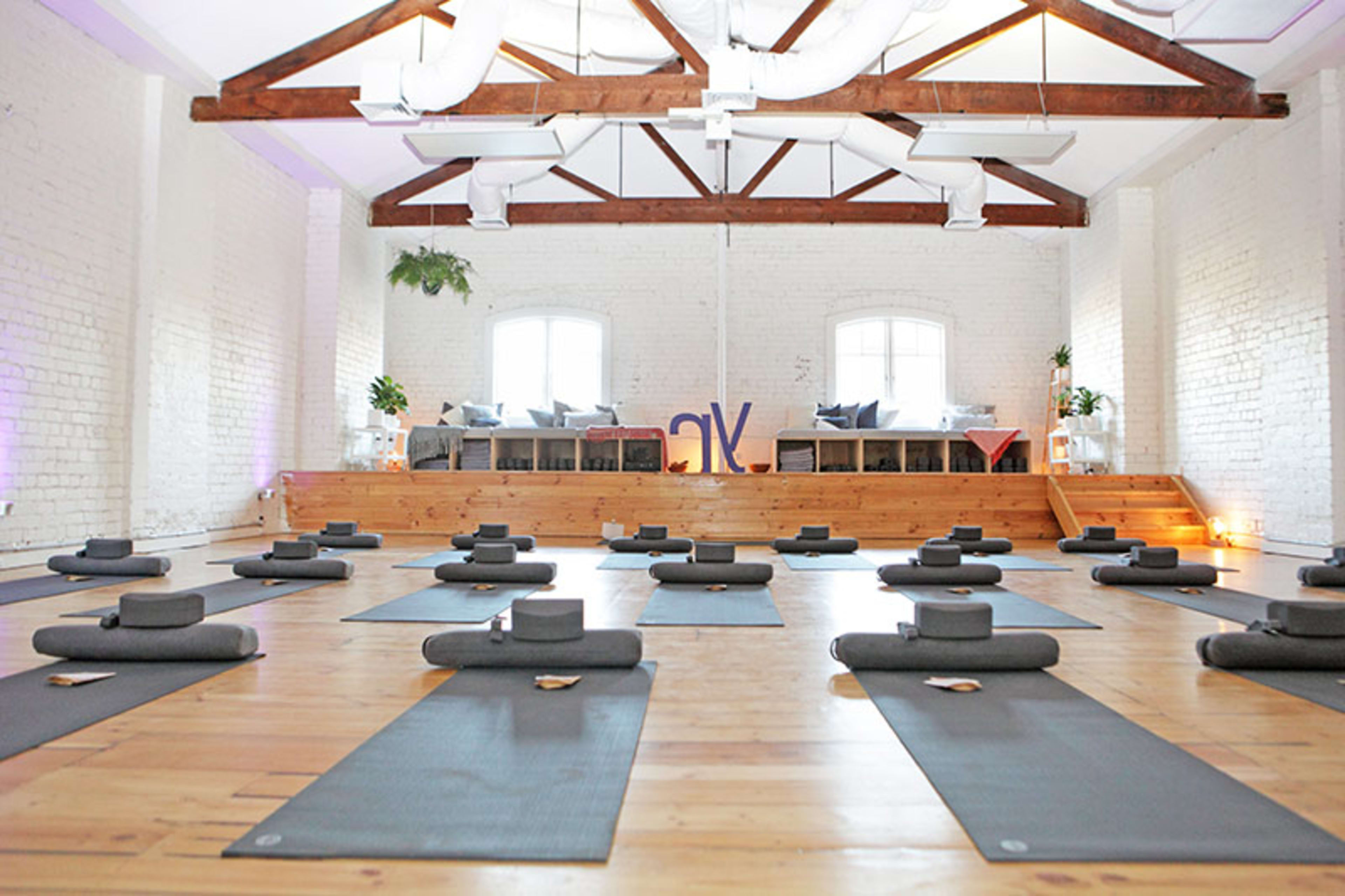 Lumina Yoga 2