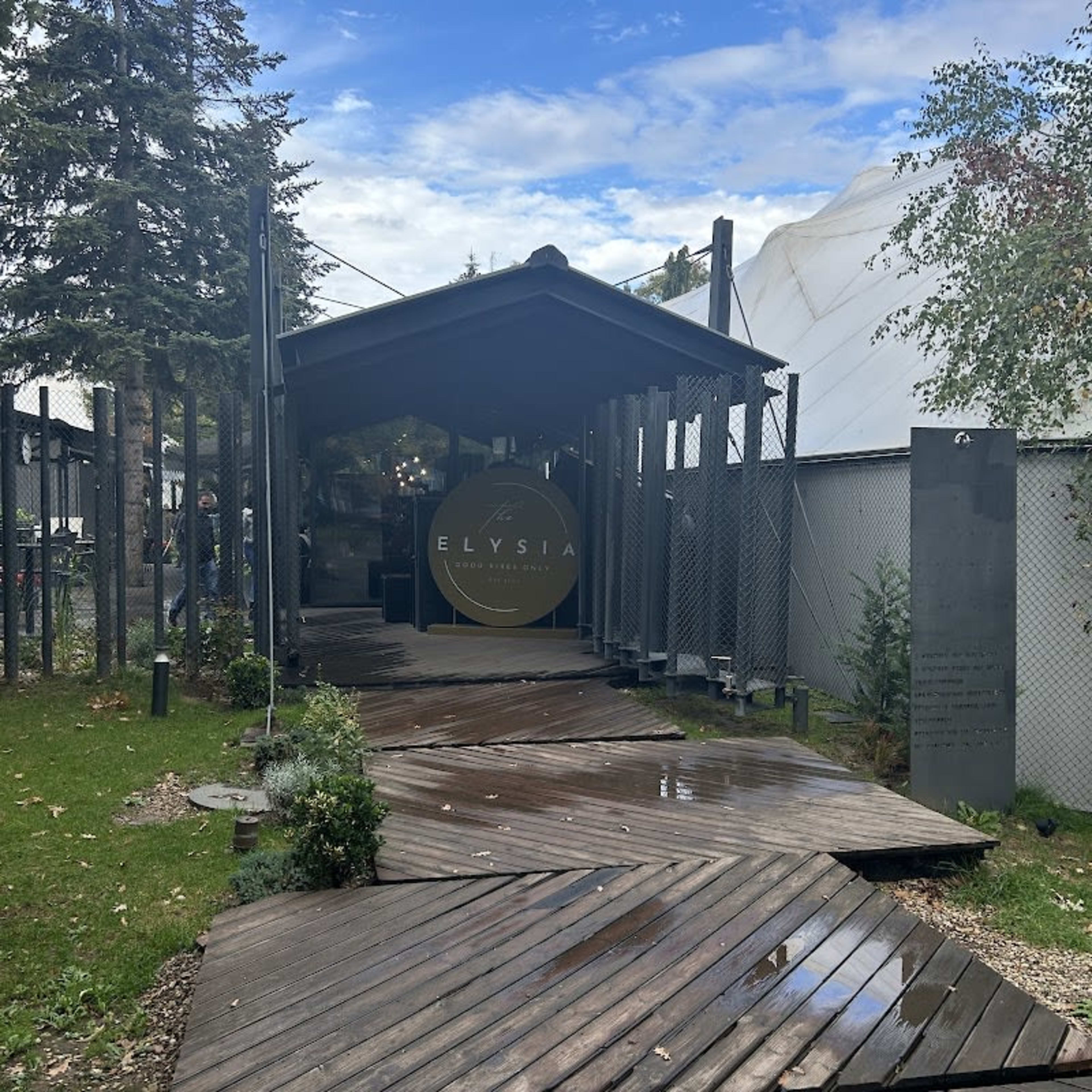 MG Tennis Club
