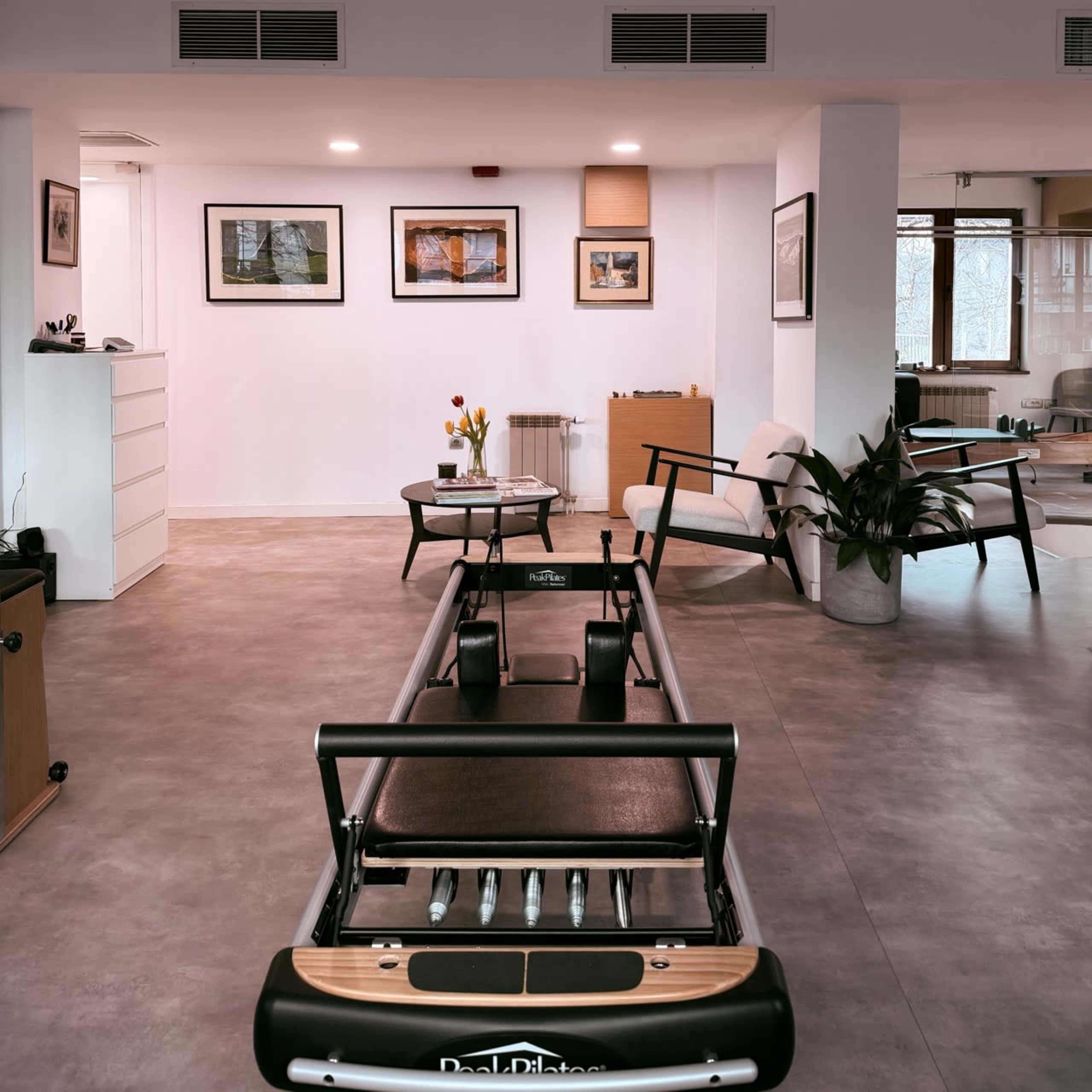 Social Studio 1