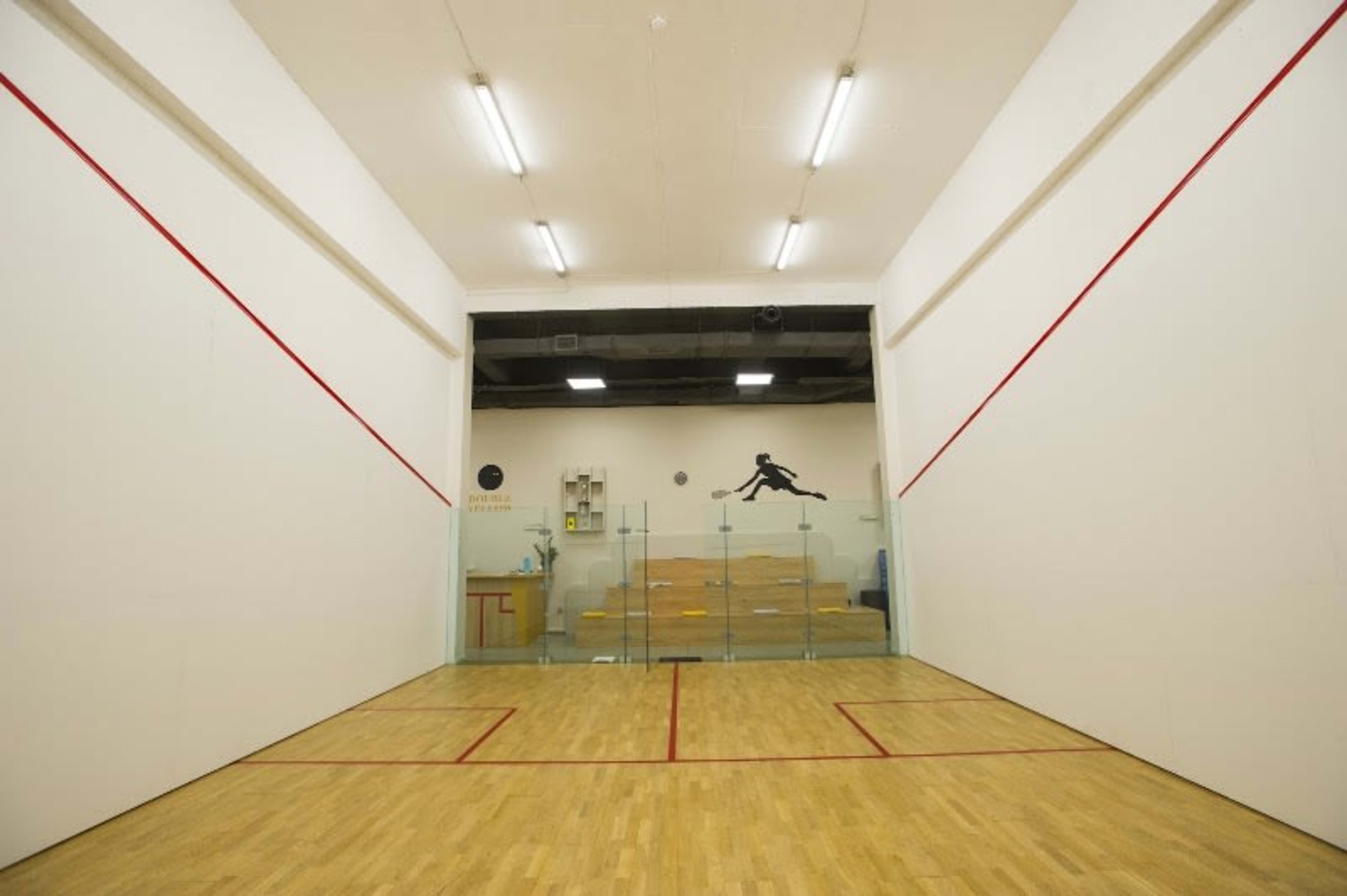 Double Yellow Squash Club 1