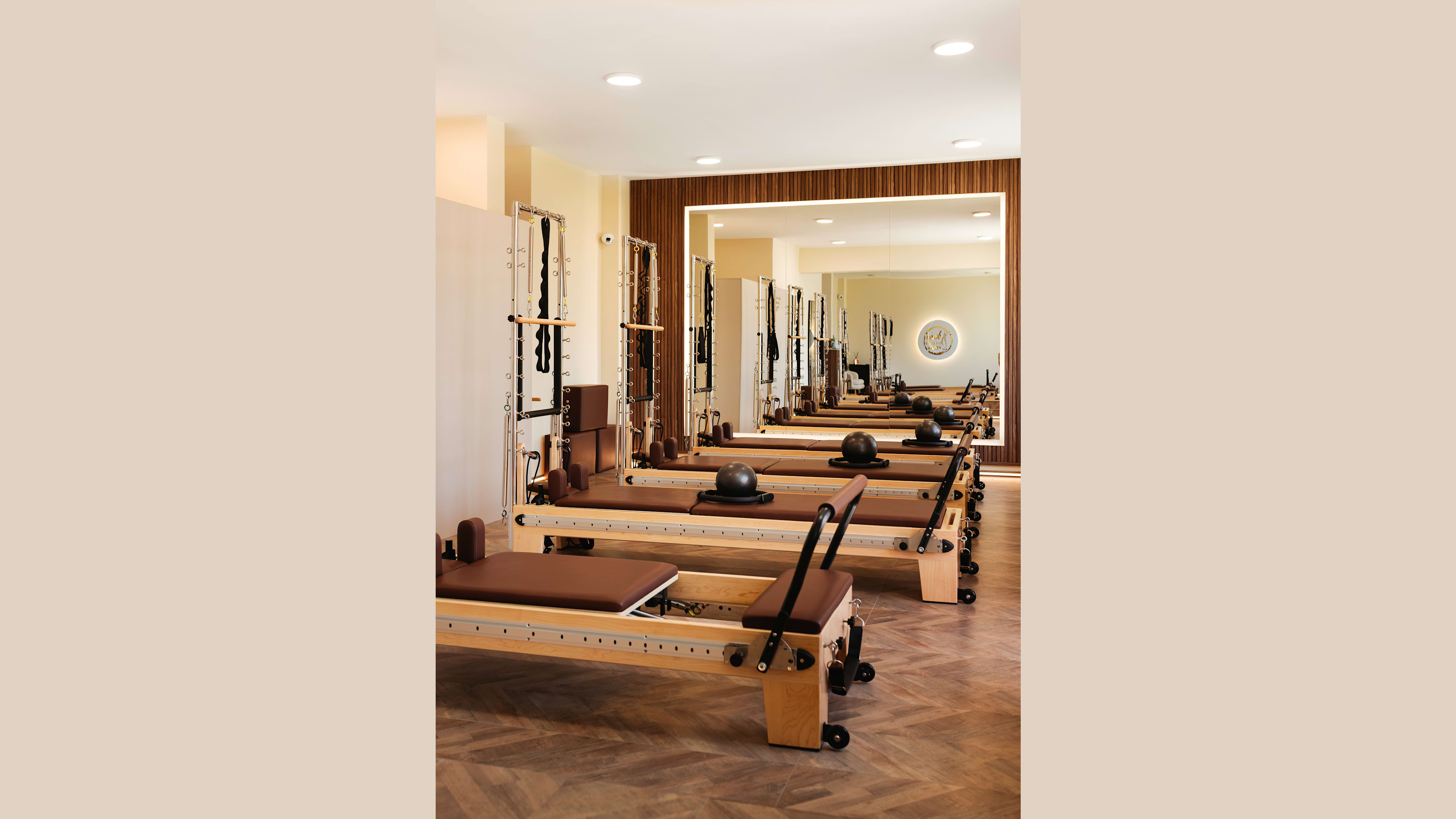 Rhea Reformer Pilates Studio - РЕЯ Реформър Пилатес Студио
