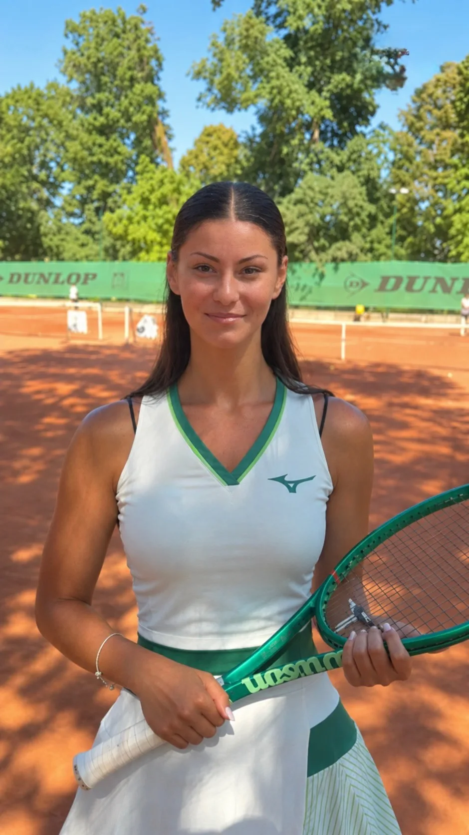 Елеонора Николова