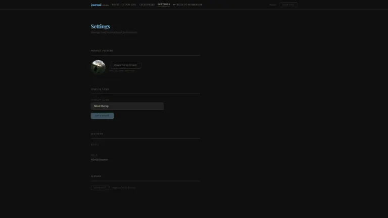 Account settings page with profile image upload, username change, email, role, and sign out option