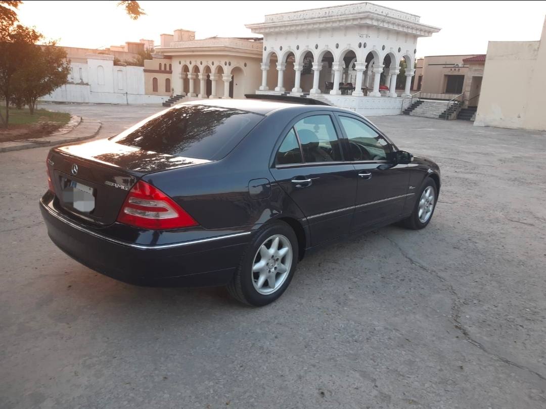 Mercedes Benz C240