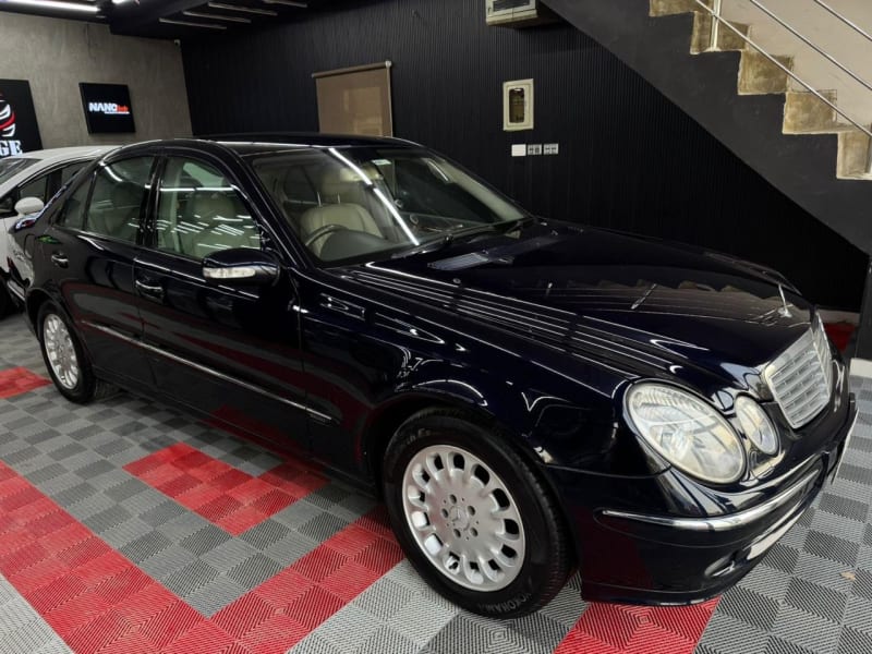 2003 Mercedes-Benz E200
