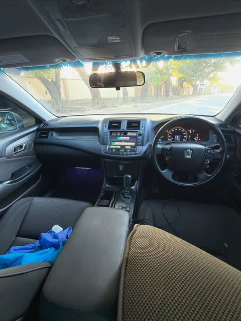 Toyota Crown 2009 thumbnail 7