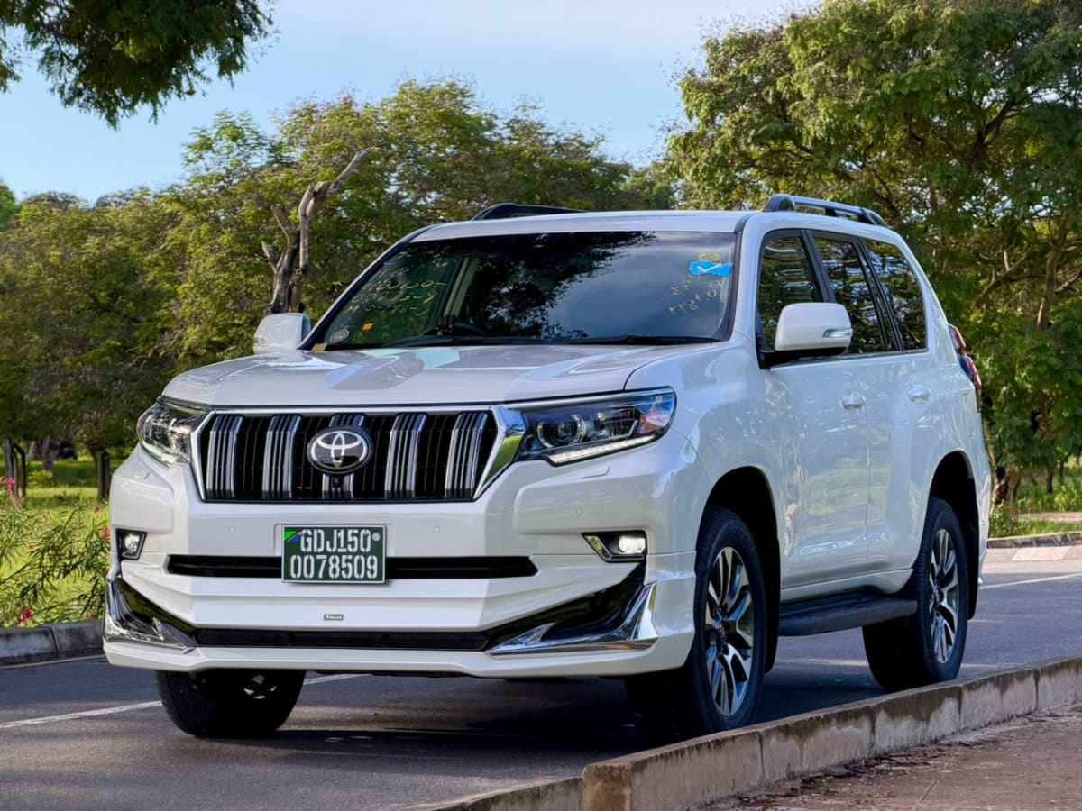 Toyota Land Cruiser Prado 2022 thumbnail 3