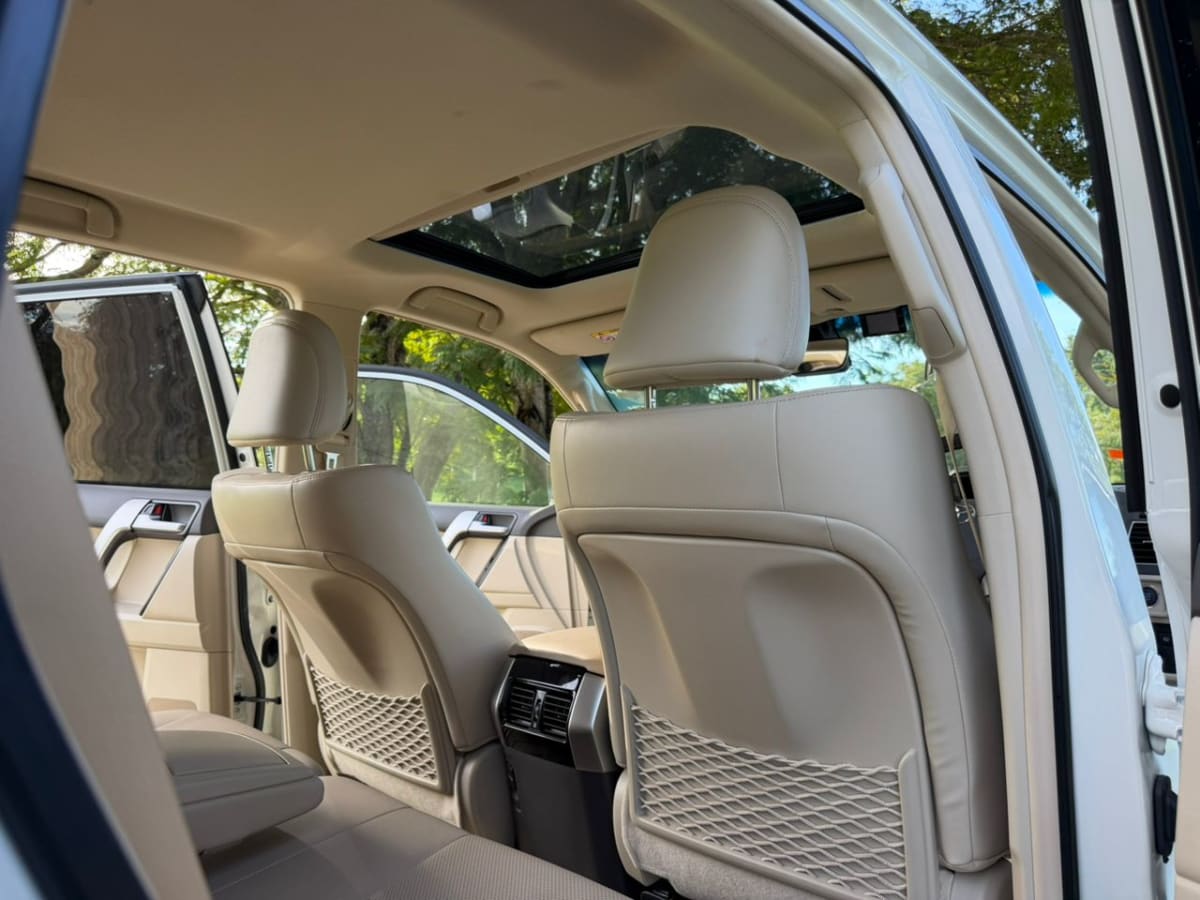 Toyota Land Cruiser Prado 2022 thumbnail 8
