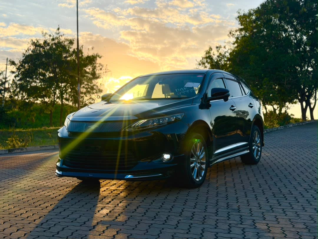 Toyota Harrier 2016 thumbnail 2