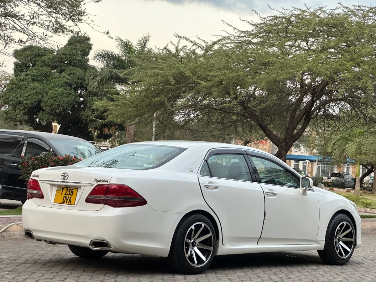 Toyota Crown 2008 thumbnail 7