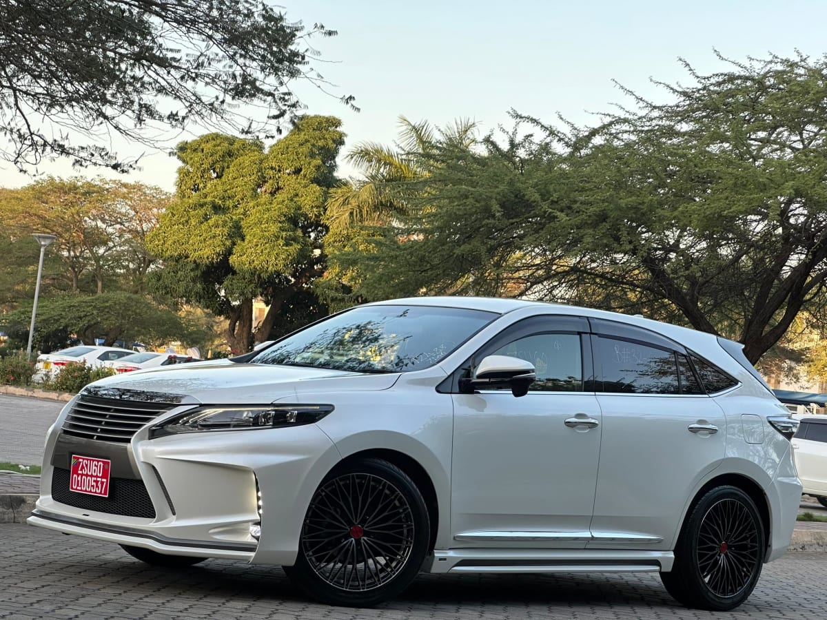 Toyota Harrier 2015 thumbnail 2