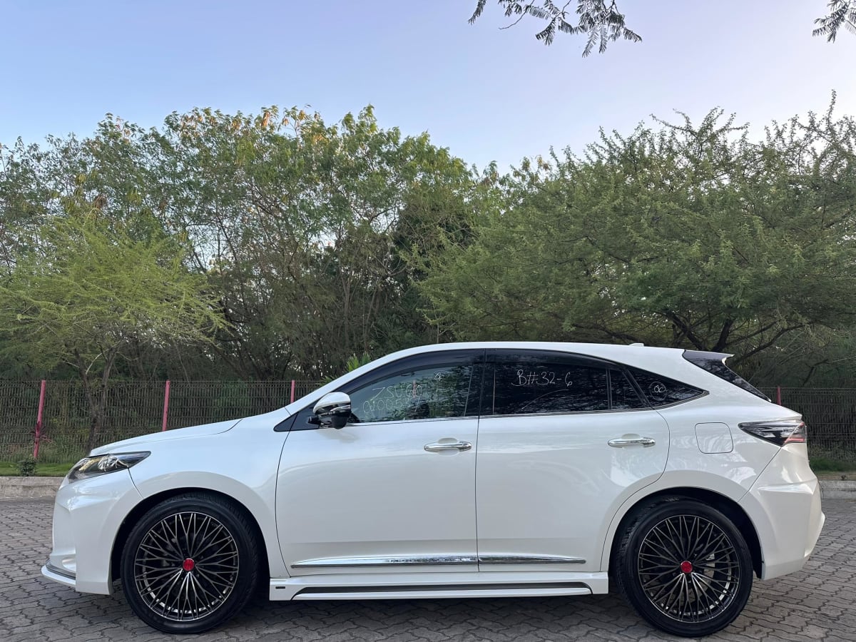 Toyota Harrier 2015 thumbnail 4