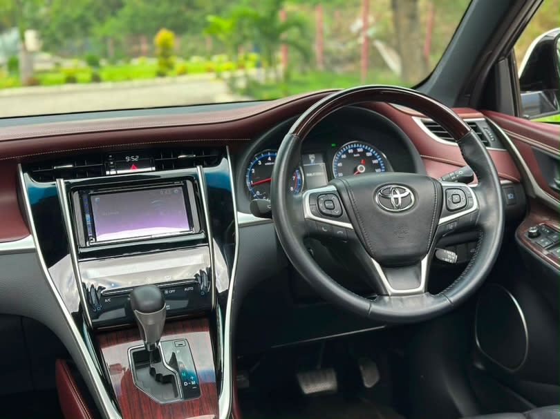 Toyota Harrier 2014 thumbnail 4