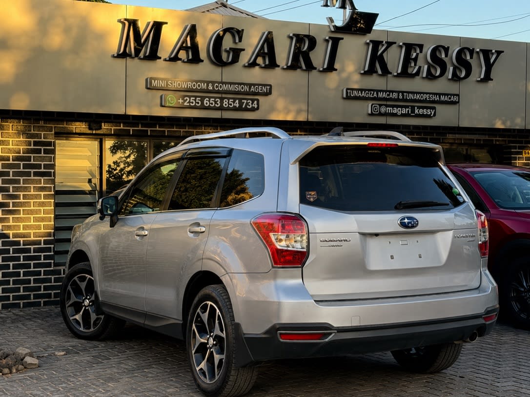 Subaru Forester 2013 thumbnail 2