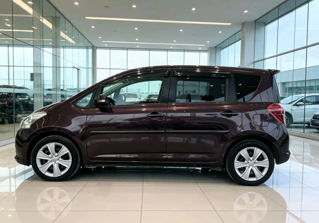 Toyota Ractis 2010 thumbnail 4
