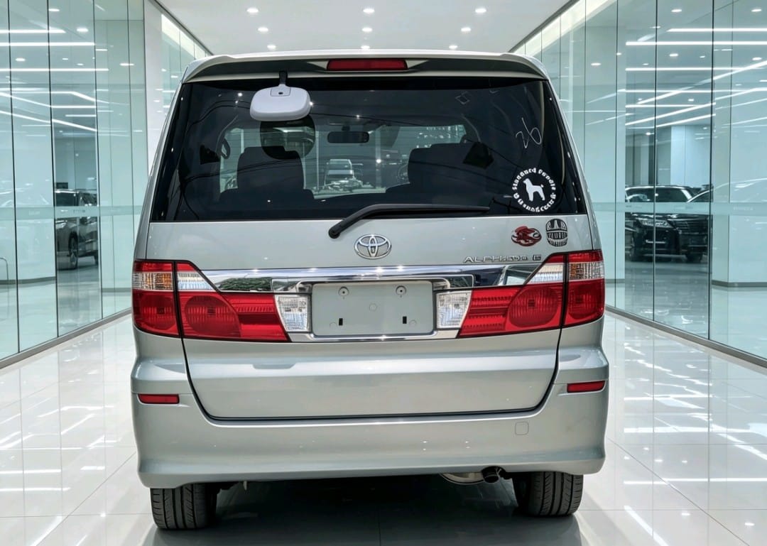 Toyota Alphard 2005 thumbnail 5