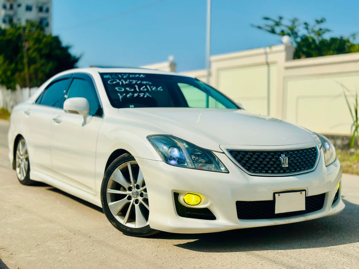 Toyota Crown Athlete 2009 thumbnail 2