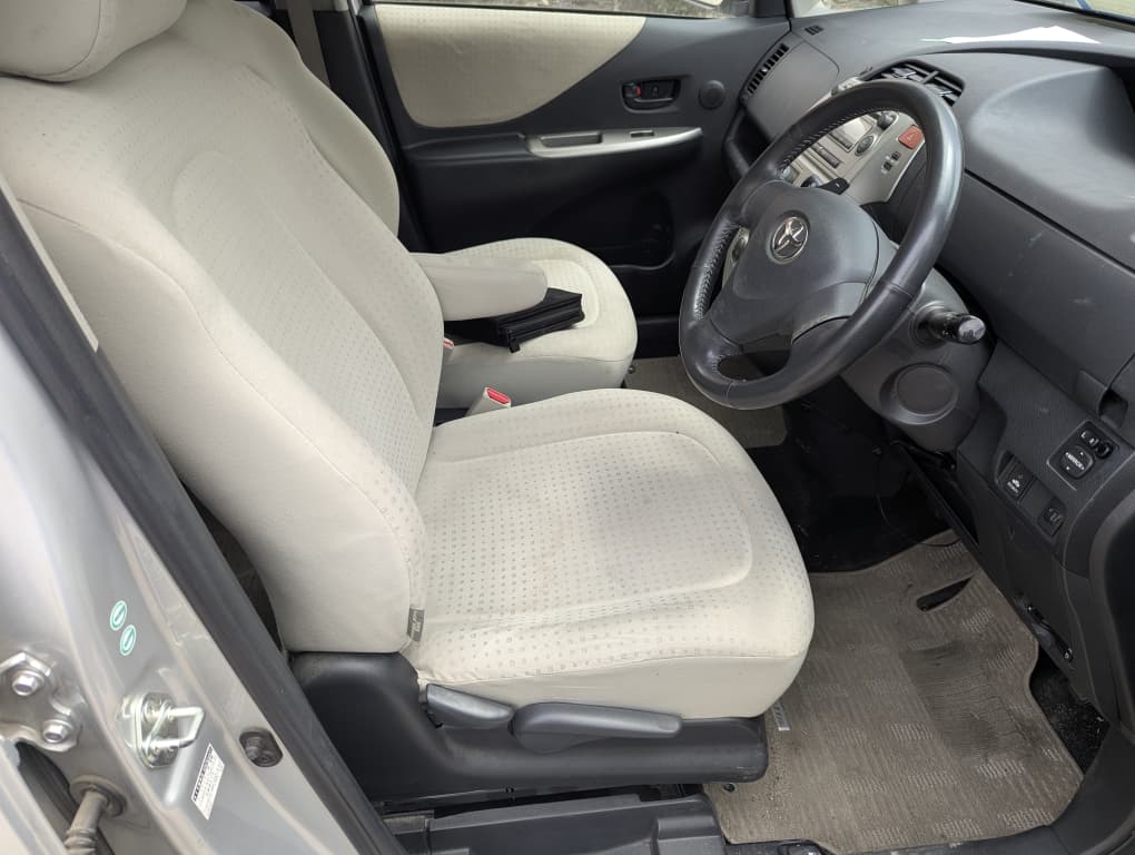 Toyota Ractis 2009 thumbnail 9