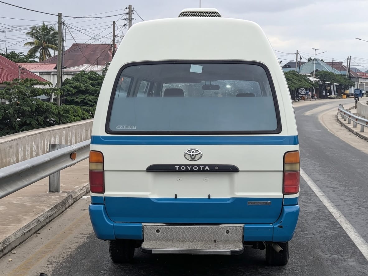 Toyota Hiace 1992 thumbnail 3