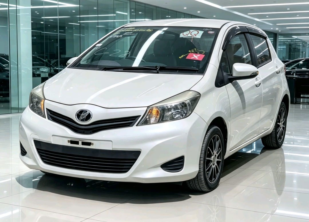Toyota Vitz 2012 thumbnail 3