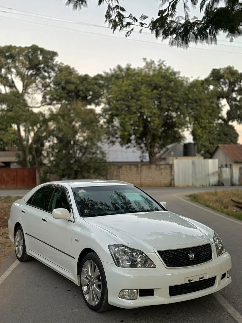 Toyota Crown Athlete