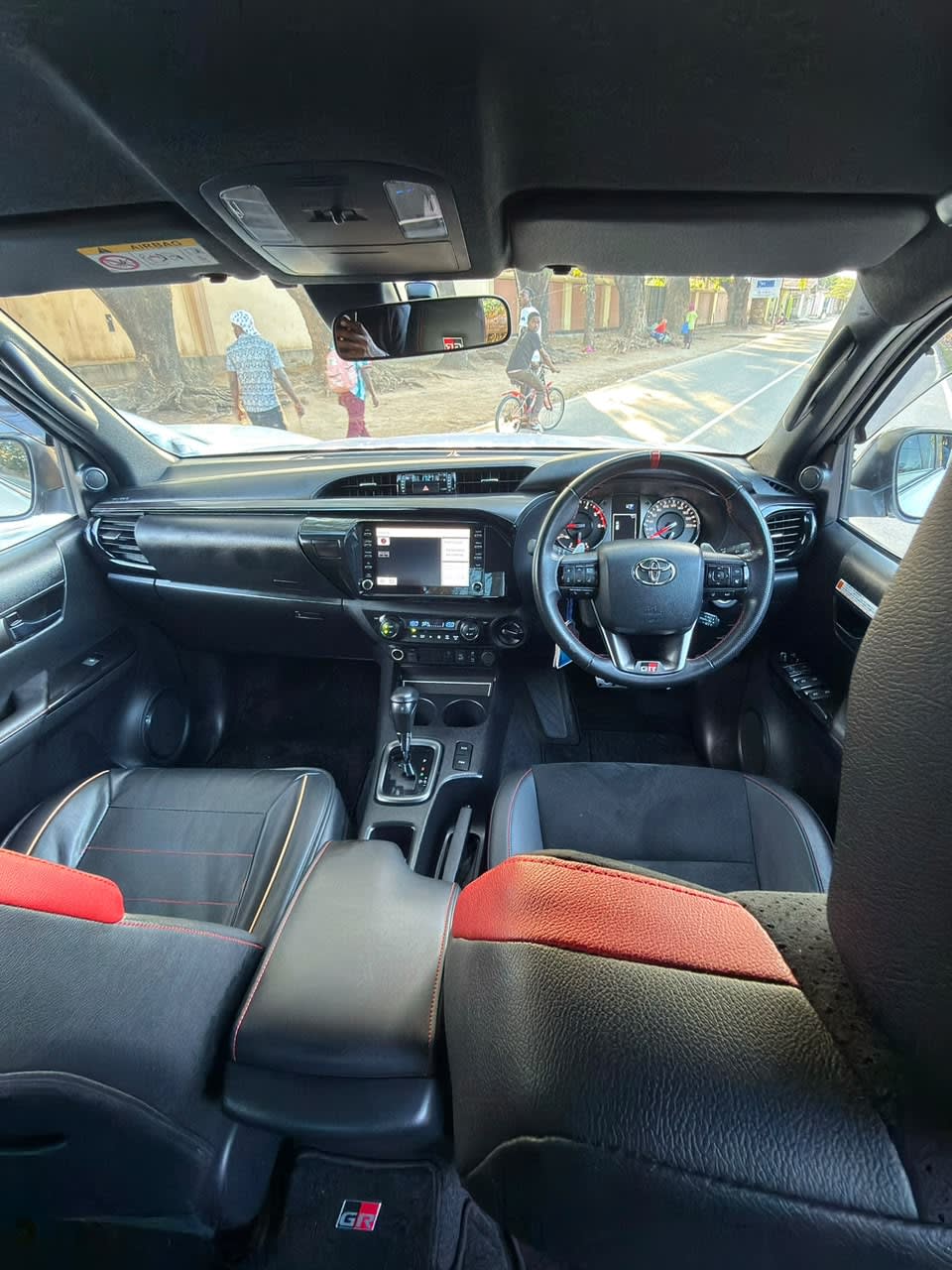Toyota Hilux 2021 thumbnail 10