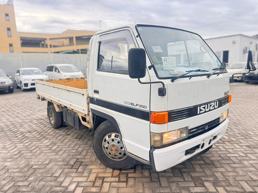 Isuzu ELF 1992 thumbnail 15