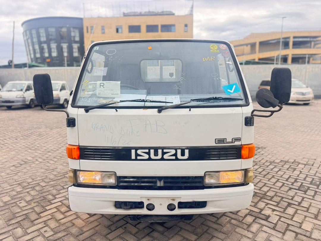 Isuzu ELF