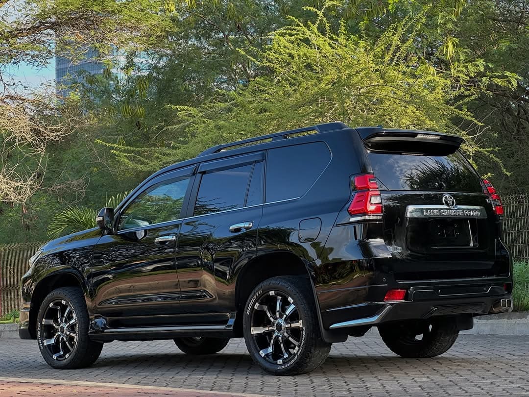 Toyota Land Cruiser TX 150 2023 thumbnail 5