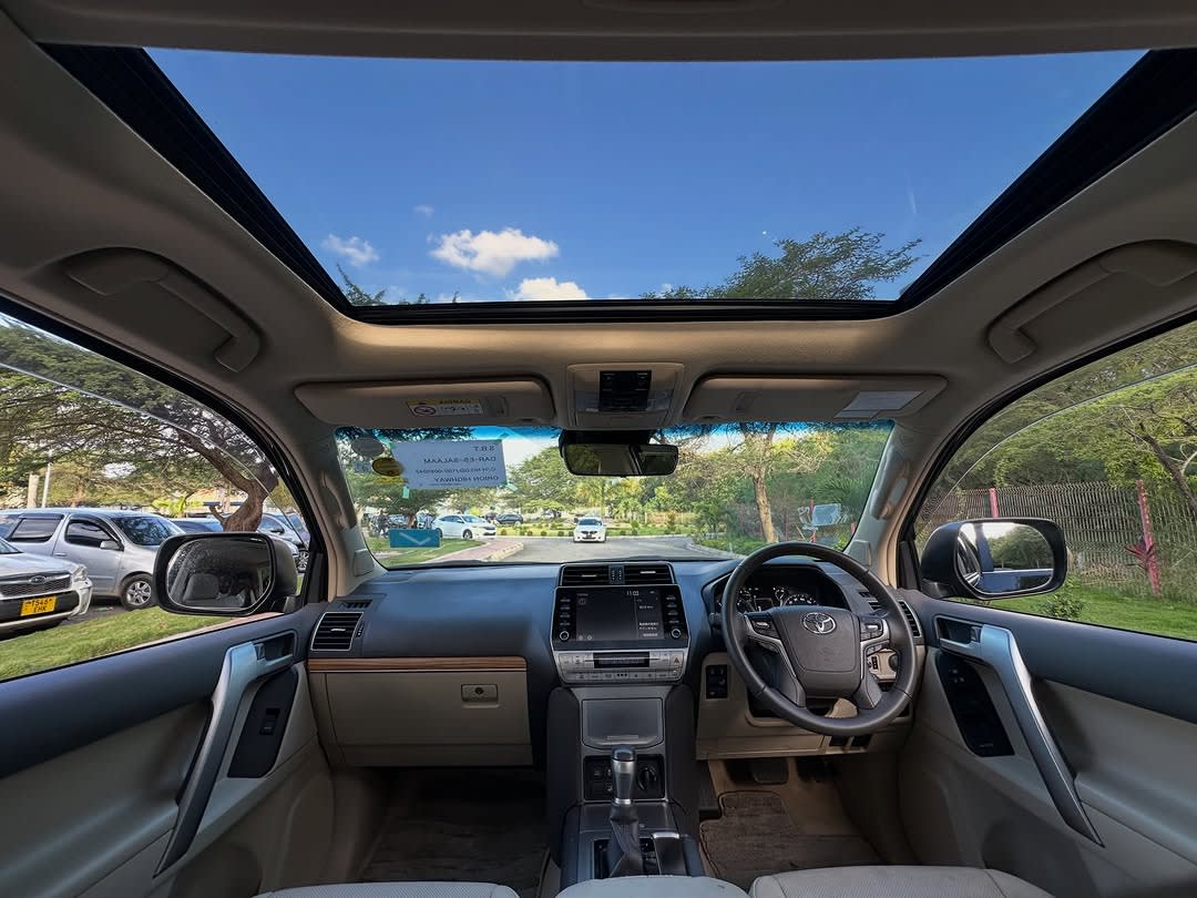 Toyota Land Cruiser TX 150 2023 thumbnail 8