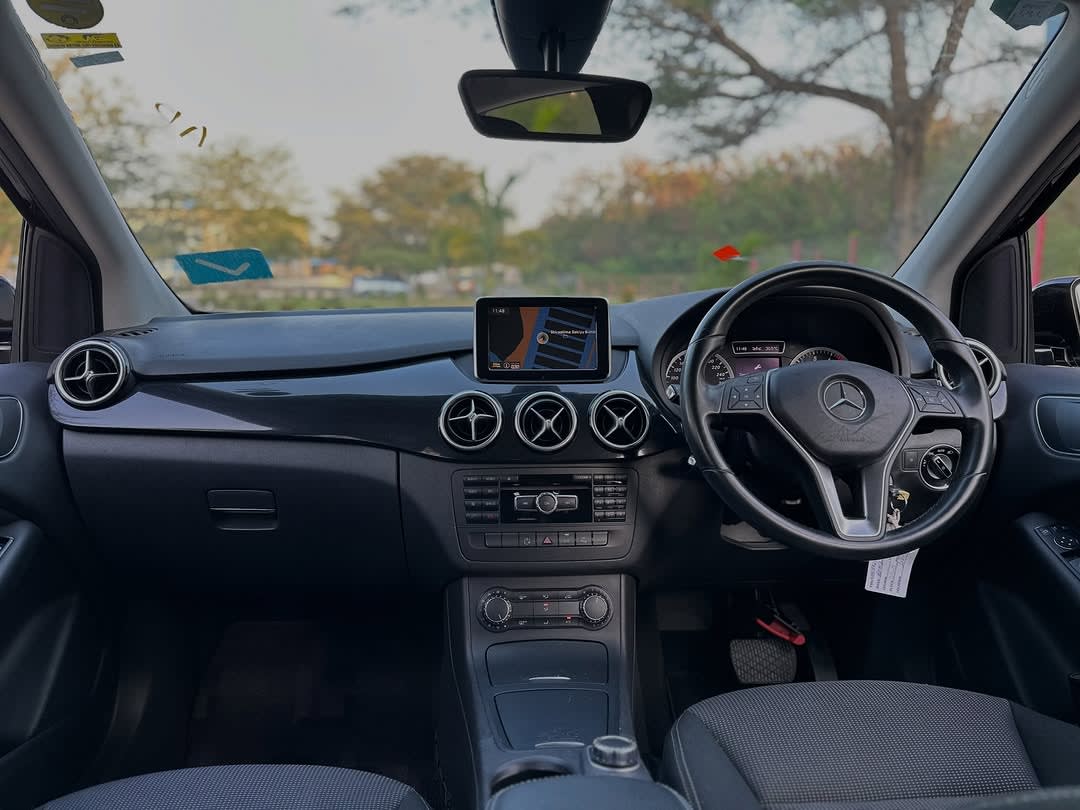 Mercedes-Benz B-Class 2013 thumbnail 8
