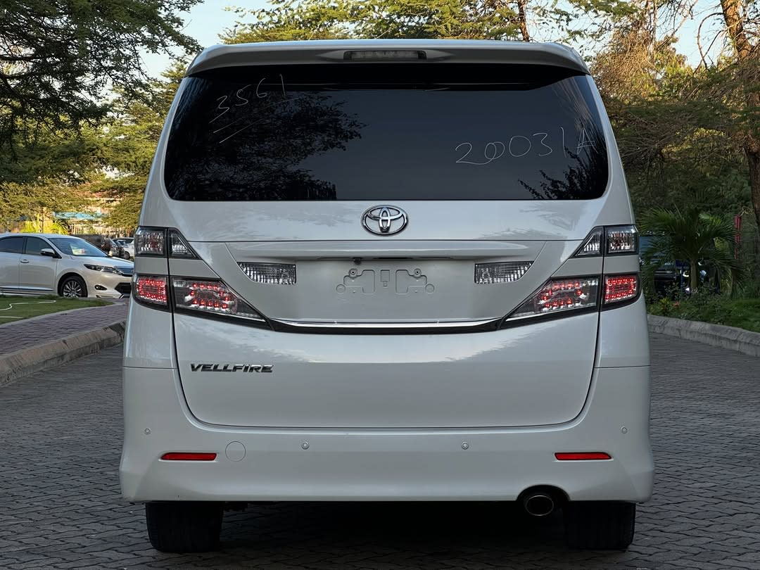 Toyota Alphard 2010 thumbnail 6