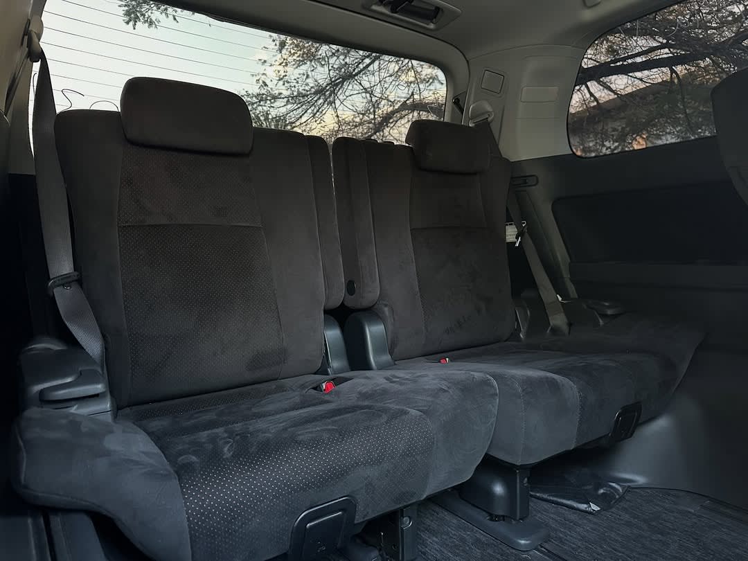Toyota Alphard 2010 thumbnail 10