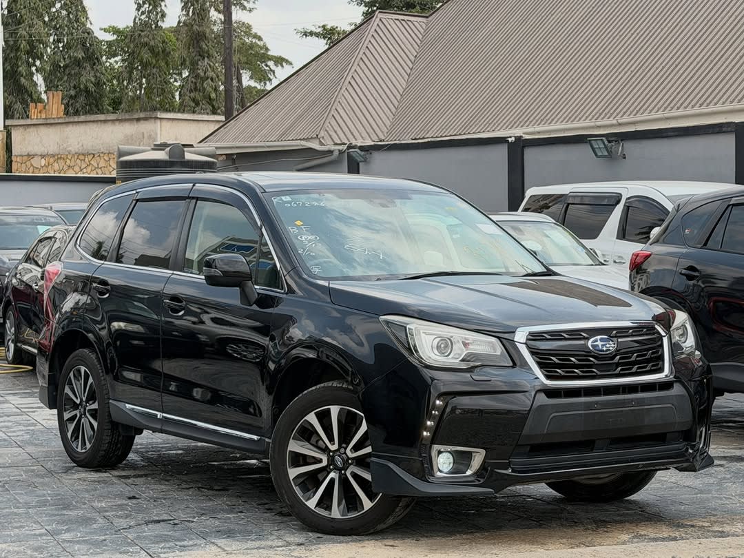 Subaru Forester 1990 view