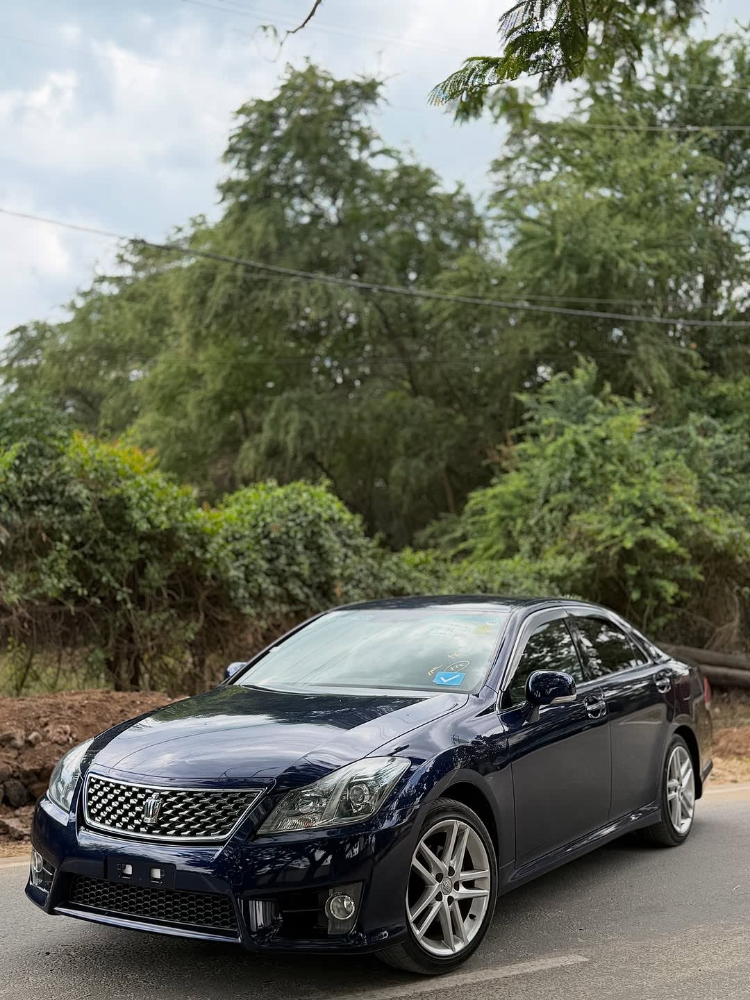 Toyota Crown 2010 view